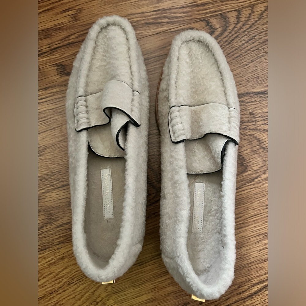 Stuart Weitzman shearling loafers slippers slip on soft plush comfy size 6 penny